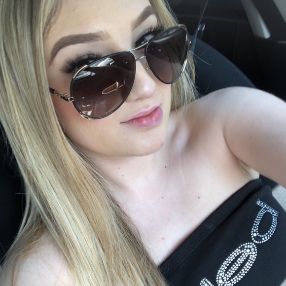 Meet your Posher, Aolanis - Picture 1 of 1